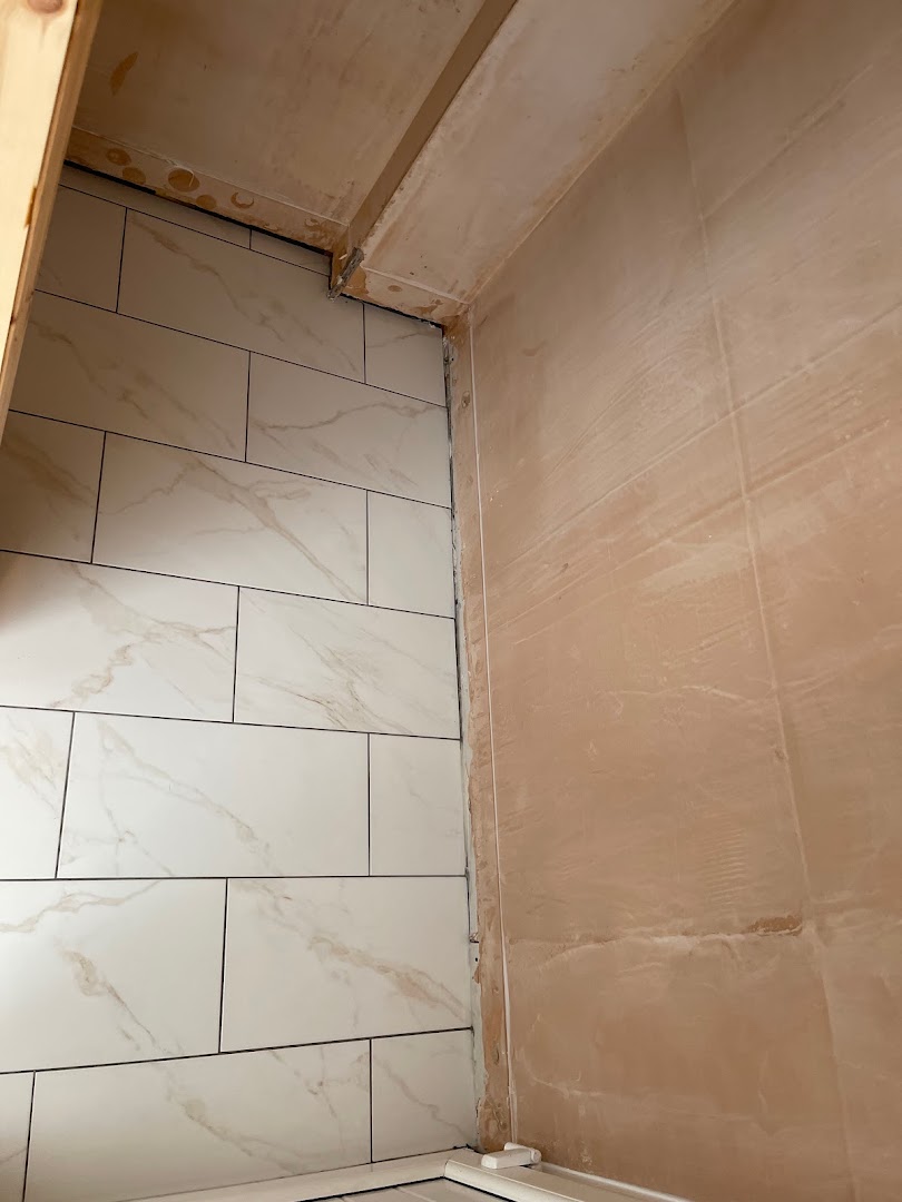 Bubbles Wall & Floor Tiling — Photos 12