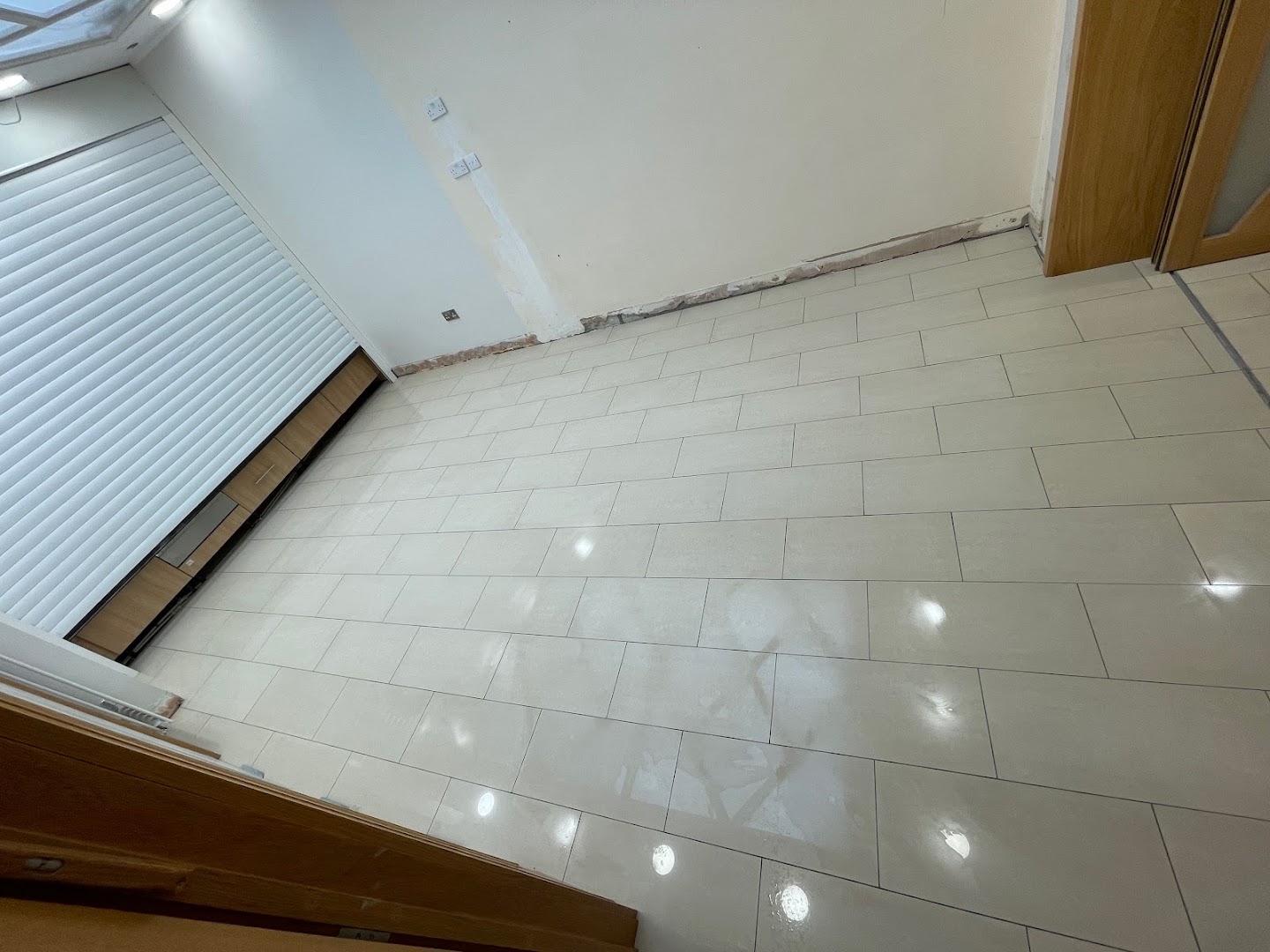 Bubbles Wall & Floor Tiling — Photos 7